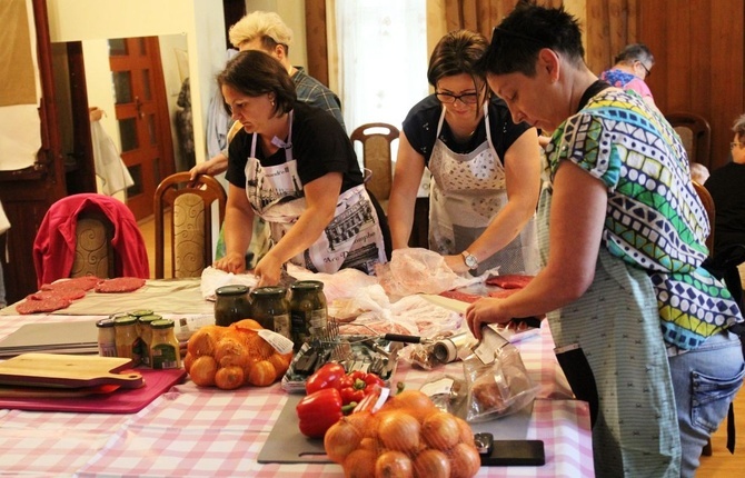 Polsko-ukraińskie warsztaty kulinarne z Fundacją Pomocy Dzieciom w Żywcu