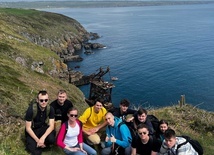 Uczniowie z Niska podczas zwiedzania Irlandii.