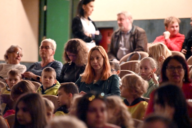 Świdnica. Program artystyczny i wręczenie nagród z okazji Dni Papieskich