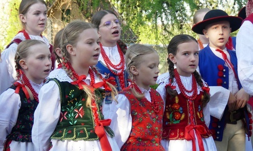 "Mały Haśnik" z Żabnicy przyjechał do Leśnej podziękować Matce Bożej za ocalenie, a ludziom za pomoc.