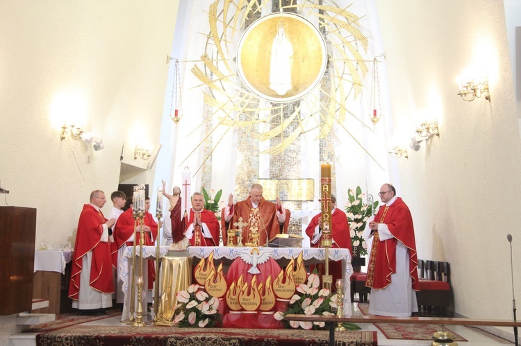 Bierzmowanie u Matki Bożej Fatimskiej w Tarnowie, cz. 1