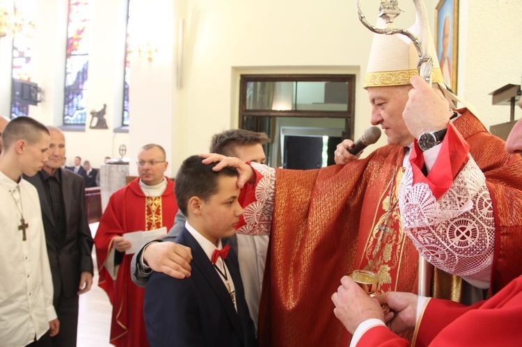 Bierzmowanie u Matki Bożej Fatimskiej w Tarnowie, cz. 1