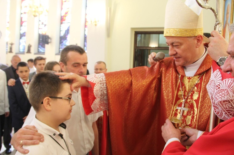 Bierzmowanie u Matki Bożej Fatimskiej w Tarnowie, cz. 1