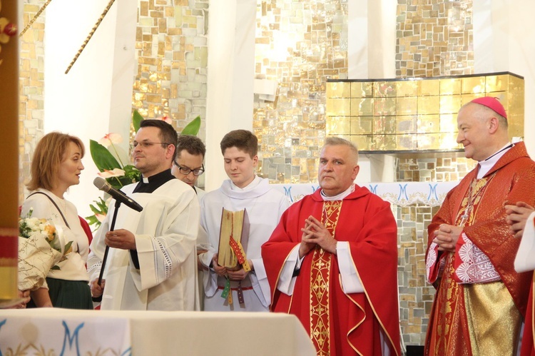 Bierzmowanie u Matki Bożej Fatimskiej w Tarnowie, cz. 1