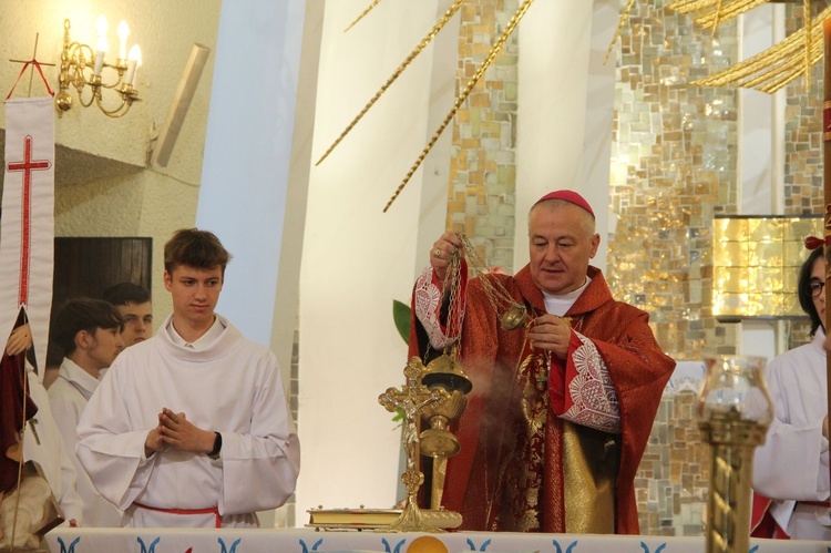 Bierzmowanie u Matki Bożej Fatimskiej w Tarnowie, cz. 1