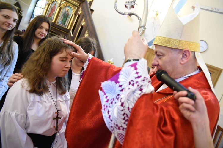 Bierzmowanie w Mędrzechowie