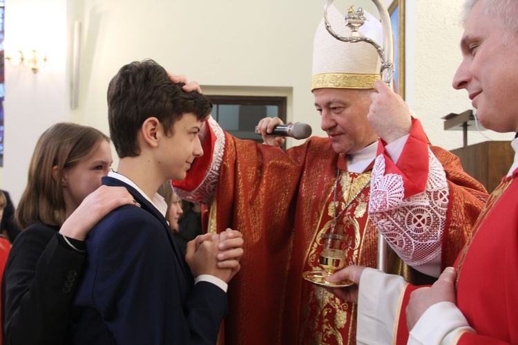 Bierzmowanie u Matki Bożej Fatimskiej w Tarnowie, cz. 2