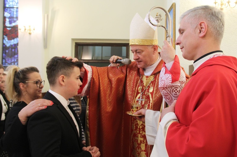 Bierzmowanie u Matki Bożej Fatimskiej w Tarnowie, cz. 2