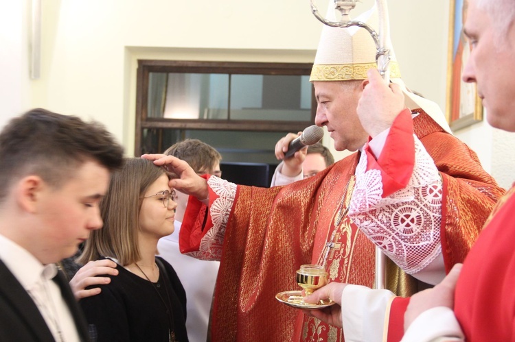 Bierzmowanie u Matki Bożej Fatimskiej w Tarnowie, cz. 2