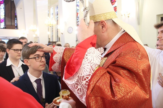 Bierzmowanie u Matki Bożej Fatimskiej w Tarnowie, cz. 2