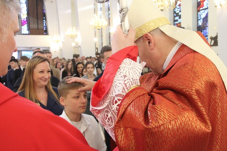 Bierzmowanie u Matki Bożej Fatimskiej w Tarnowie, cz. 2