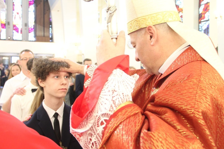 Bierzmowanie u Matki Bożej Fatimskiej w Tarnowie, cz. 2