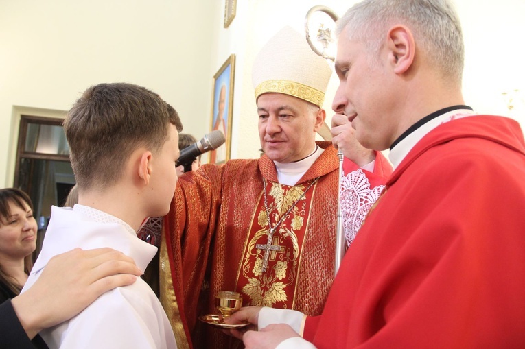 Bierzmowanie u Matki Bożej Fatimskiej w Tarnowie, cz. 2
