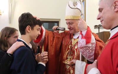 Bierzmowanie u Matki Bożej Fatimskiej w Tarnowie, cz. 2