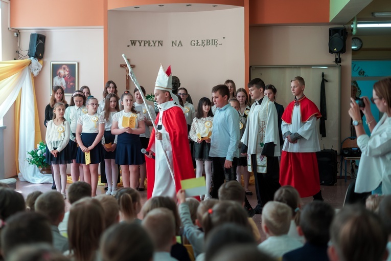 Świeto patrona w SP w Bedlnie.