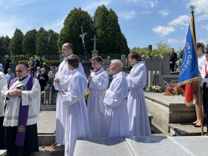 Ostatnie pożegnanie ks. Wojciecha Tyczyńskiego w Skoczowie