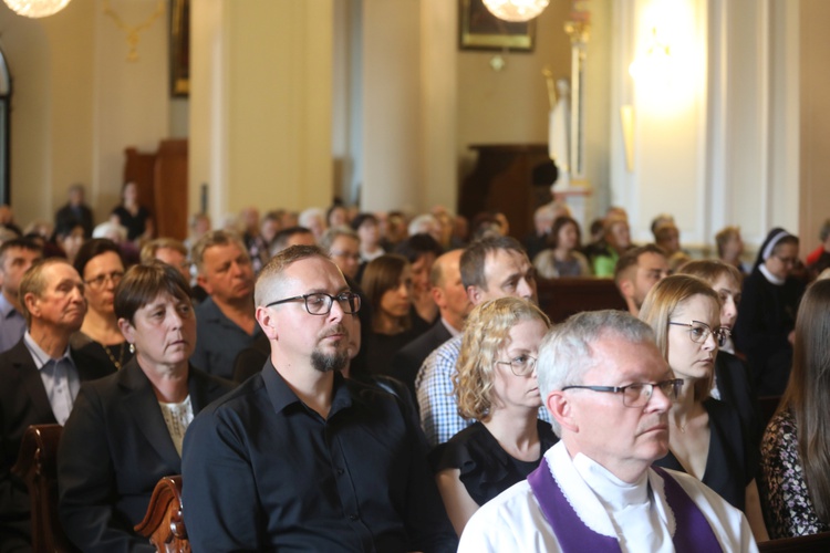 Ostatnie pożegnanie ks. Wojciecha Tyczyńskiego w Skoczowie