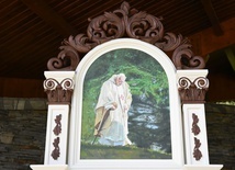 Św. Jan Paweł II jest nauczycielem modlitwy.