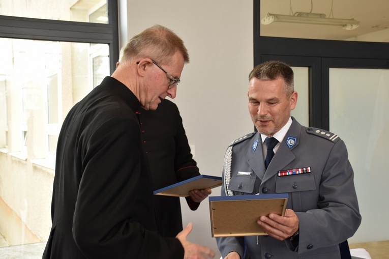 Pamiątkowa tablica duszpasterstwa pomorskiej policji