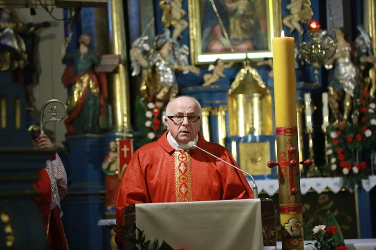 Bierzmowanie młodych z Łukowej, Śmigna i Lisiej Góry