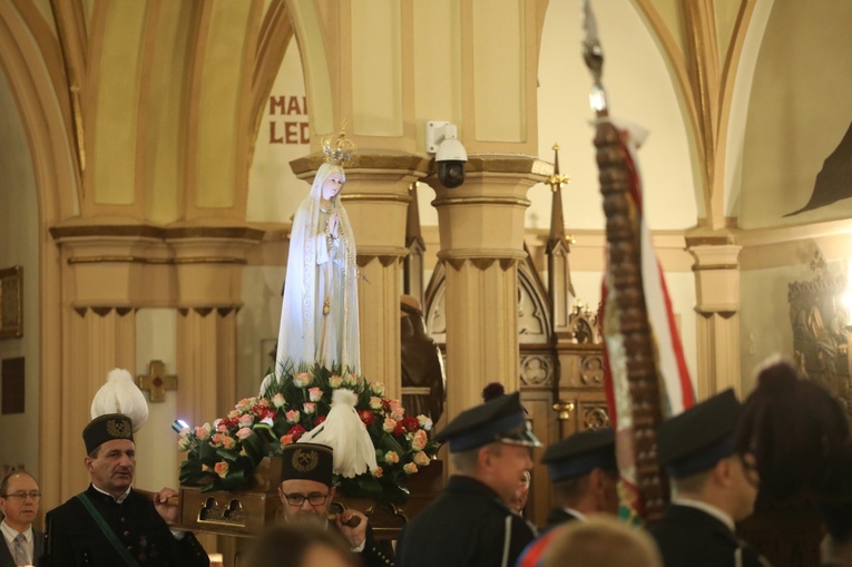Bp Janusz Mastalski u św. abp. Bilczewskiego w Wilamowicach