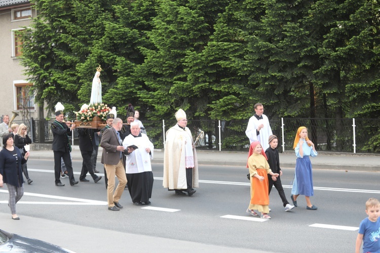 Bp Janusz Mastalski u św. abp. Bilczewskiego w Wilamowicach