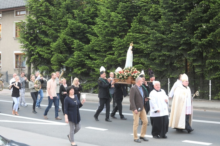 Bp Janusz Mastalski u św. abp. Bilczewskiego w Wilamowicach