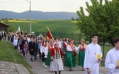 Bp Janusz Mastalski u św. abp. Bilczewskiego w Wilamowicach