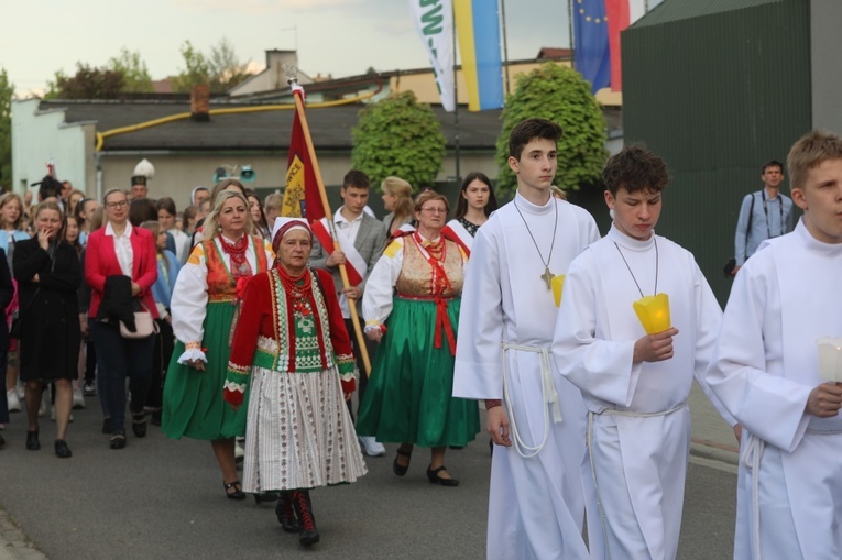 Bp Janusz Mastalski u św. abp. Bilczewskiego w Wilamowicach