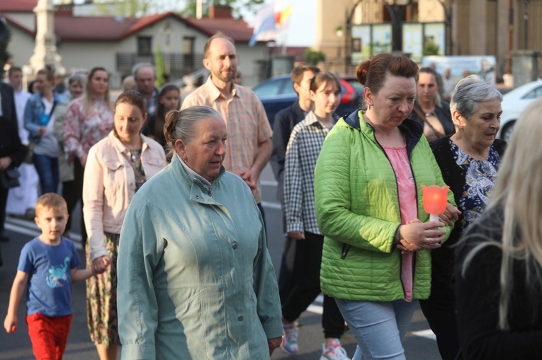 Bp Janusz Mastalski u św. abp. Bilczewskiego w Wilamowicach