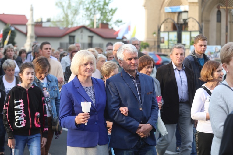 Bp Janusz Mastalski u św. abp. Bilczewskiego w Wilamowicach