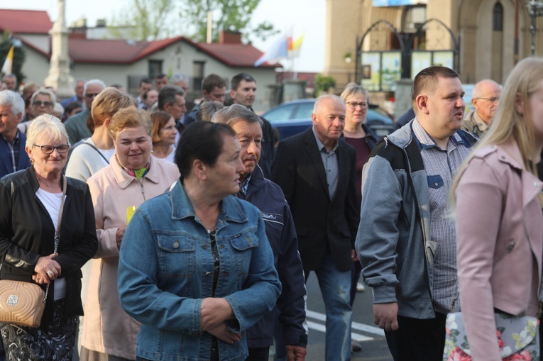 Bp Janusz Mastalski u św. abp. Bilczewskiego w Wilamowicach