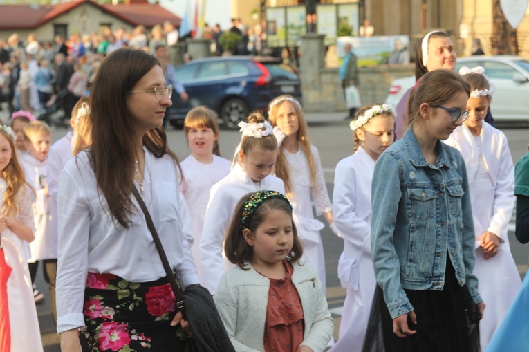 Bp Janusz Mastalski u św. abp. Bilczewskiego w Wilamowicach