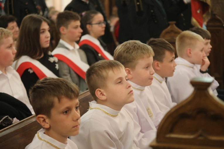 Bp Janusz Mastalski u św. abp. Bilczewskiego w Wilamowicach
