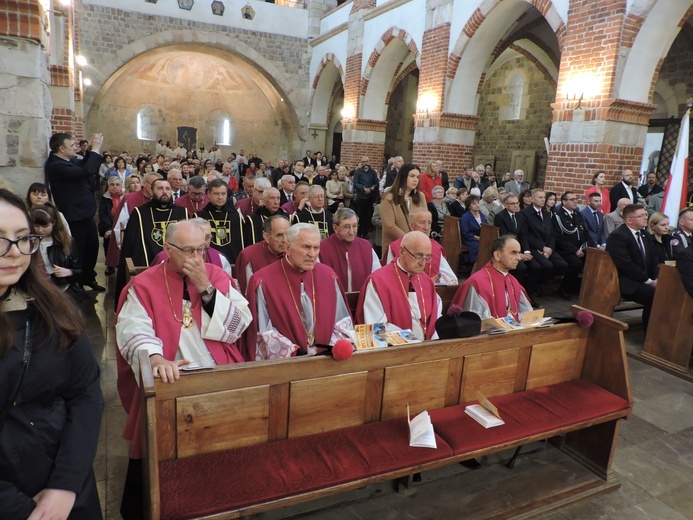 Zakończenie 860. rocznicy konsekracji archikolegiaty w Tumie