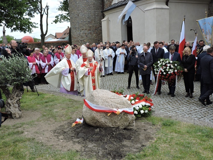 Zakończenie 860. rocznicy konsekracji archikolegiaty w Tumie