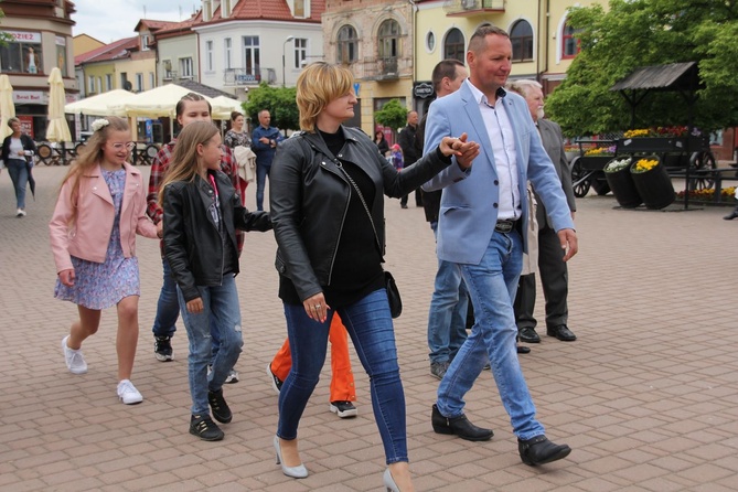 Czytanie "Pana Tadeusza" w Tarnobrzegu