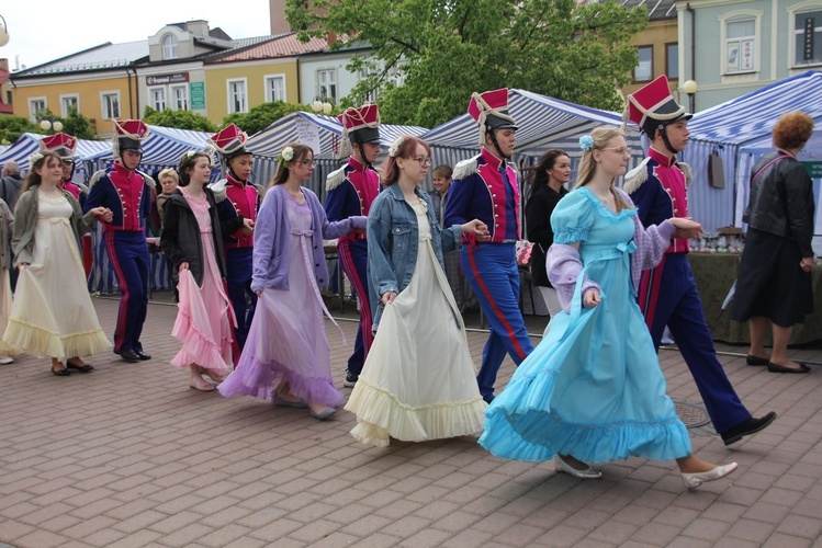 Czytanie "Pana Tadeusza" w Tarnobrzegu