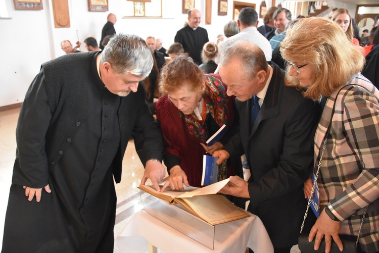 Promocja książki "Był wśród nas..." w Podsarniu