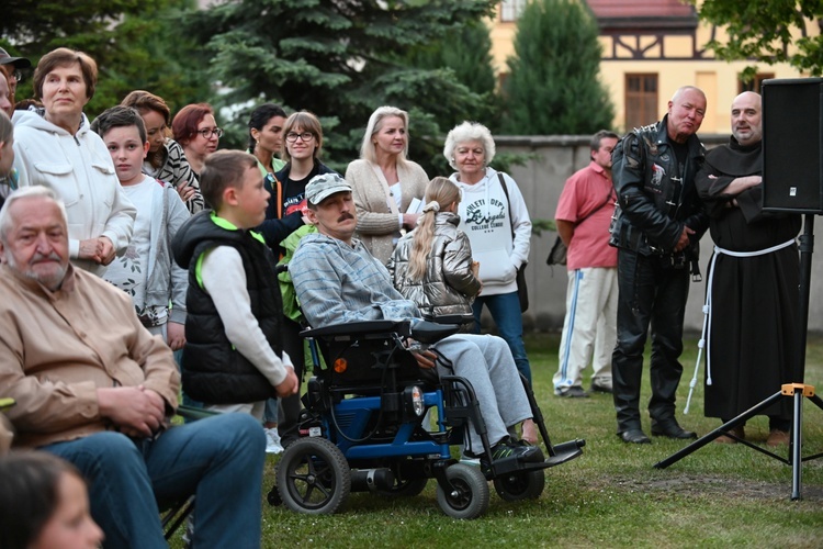 Kłodzko. Dwóch wyjątkowych gości u franciszkanów