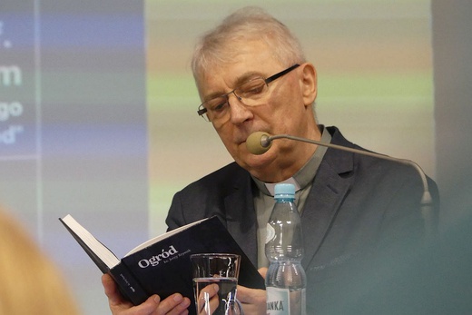 Spotkanie autorskie z ks. prof. Jerzym Szymikiem w Bielsku-Białej