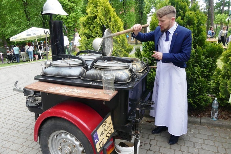 Festyn jubileuszowo-charytatywny u elżbietanek cieszyńskich - 2022