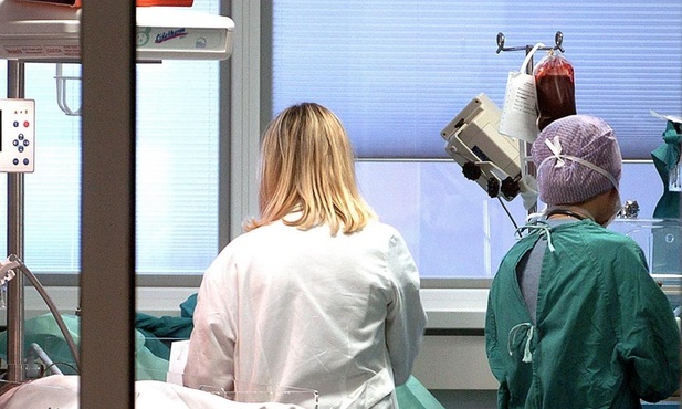 Włochy. Za dwa lata o 40 tys. lekarzy mniej