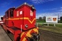 Tabor ciągnie rumuńska lokomotywa spalinowa. 