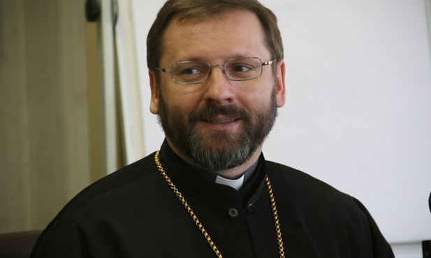 "Za słowa otuchy i zapewnienia o nieustannej gotowości niesienia pomocy najbardziej potrzebującym"