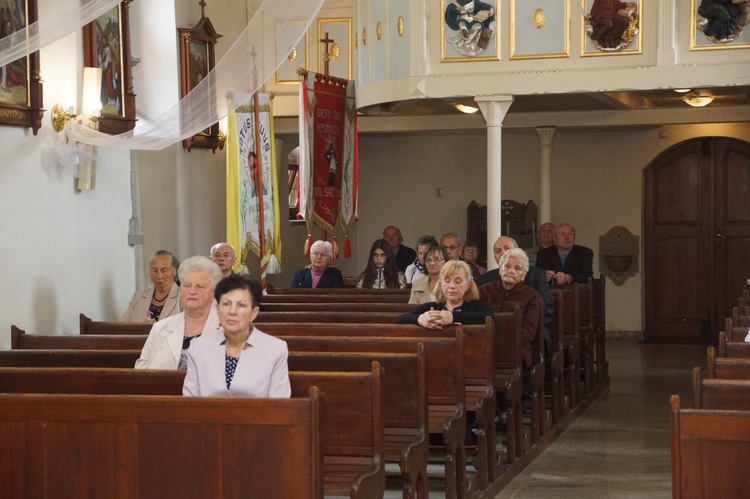 Piskorzów. Wizytacja w parafii św. Jana Nepomucena