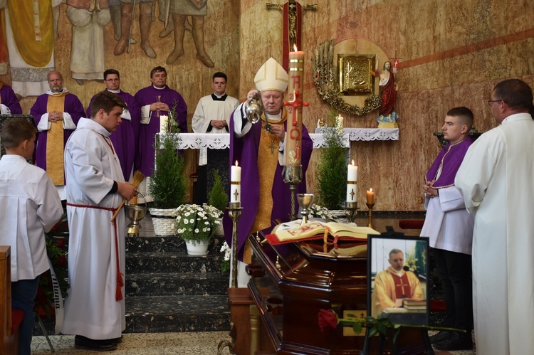 Uroczystości pogrzebowe ks. Krzysztofa Gidzińskiego