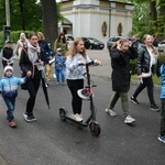 Olesno. Dzieci na "Majówce w drodze"