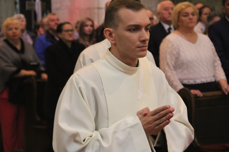 Chwała Panu za nowych kapłanów [ZDJĘCIA]