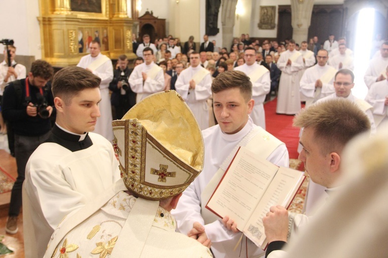 Tarnów. Święcenia kapłańskie 2022